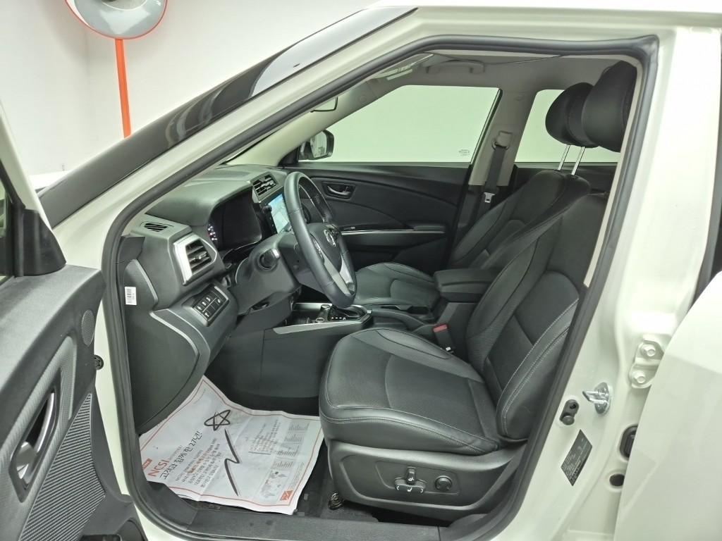 Ssangyong Tivoli - Vista 11