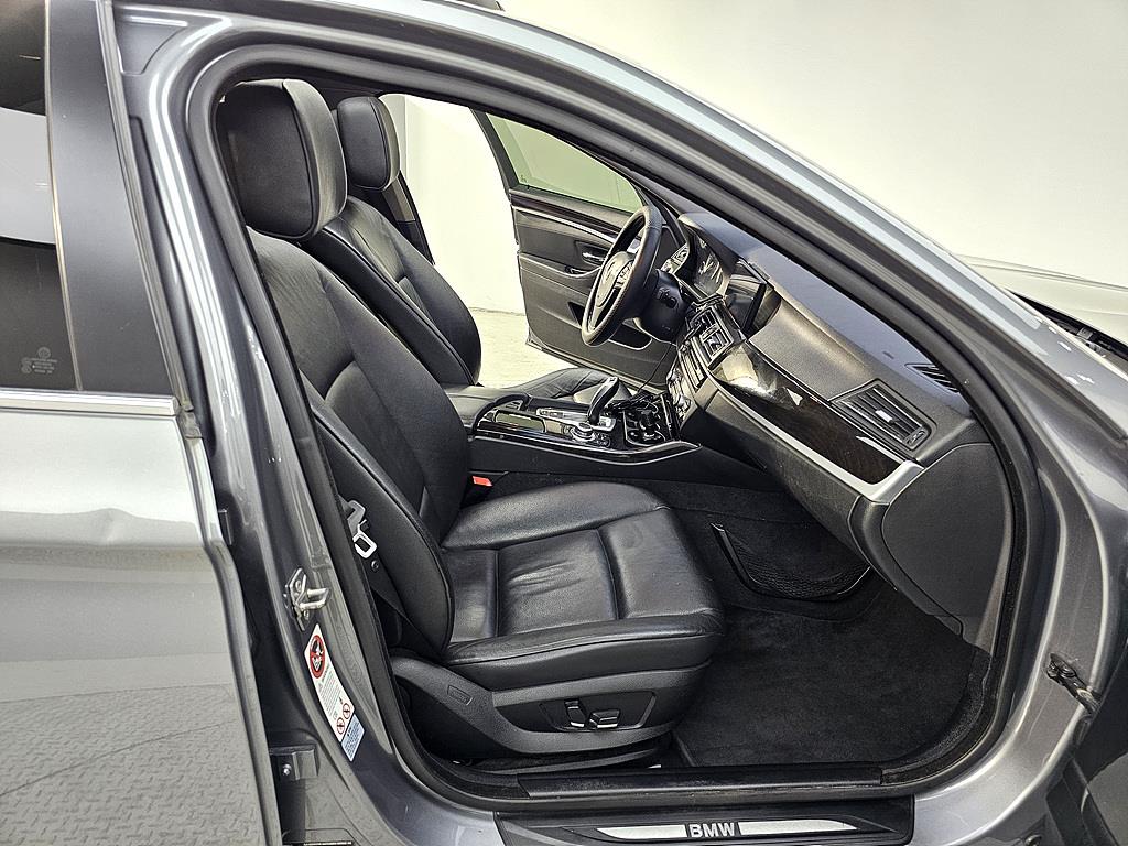 BMW 5 Series - Vista 11
