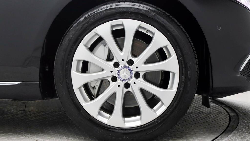 Mercedes Benz E class 2017 Negro - Importación desde Corea - HF Imports Iquique - Foto 7