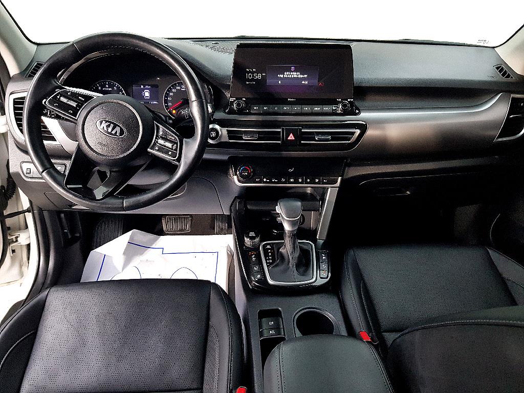 KIA Seltos - Vista 9