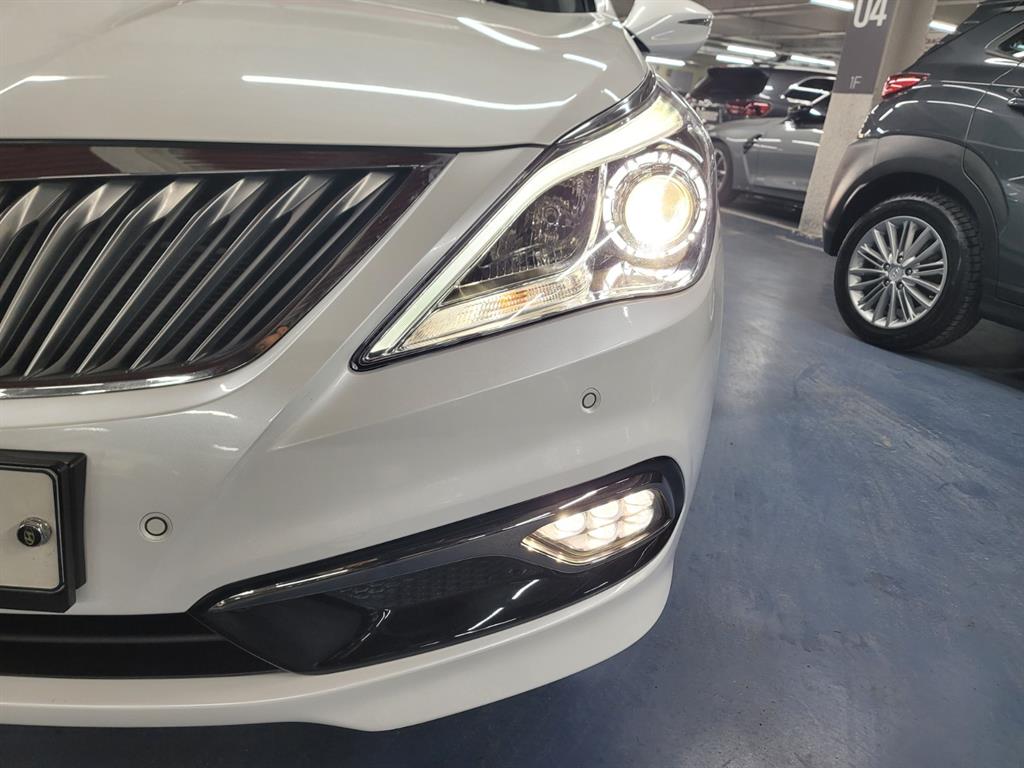 HYUNDAI Grandeur 2016 Blanco - Importación desde Corea - HF Imports Iquique - Foto 17