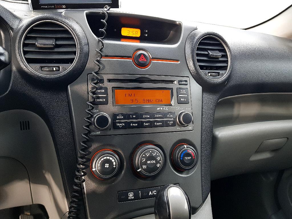 KIA Carens 2008 Gris - Importación desde Corea - HF Imports Iquique - Foto 14