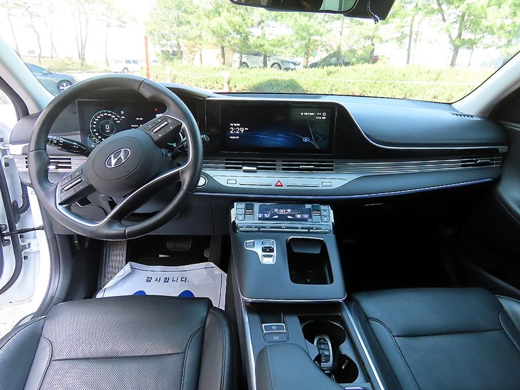 HYUNDAI Grandeur - Vista 7