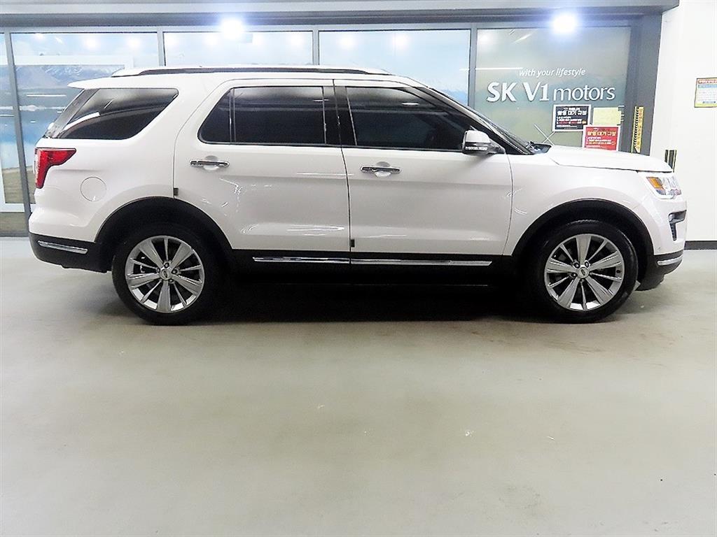 Ford Explorer - Vista 3