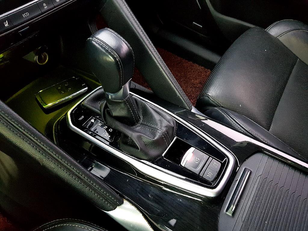 SAMSUNG QM6 - Vista 12