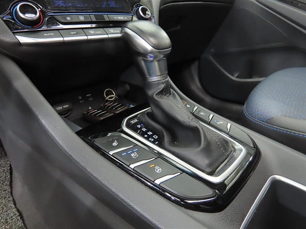 HYUNDAI Ioniq - Vista 11