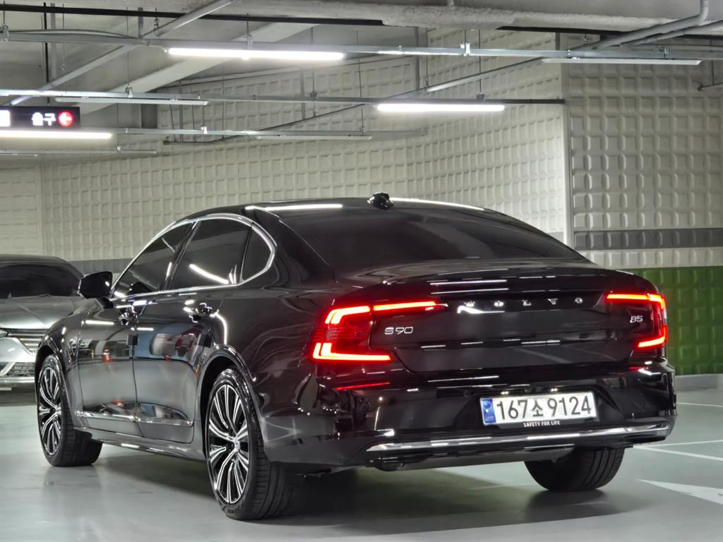 Volvo S90 - Vista 3