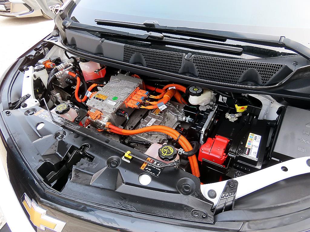 Chevrolet Bolt 2018 Blanco - Importación desde Corea - HF Imports Iquique - Foto 17