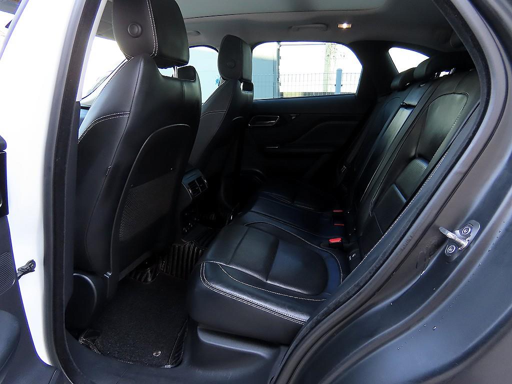 Jaguar F-PACE - Vista 6