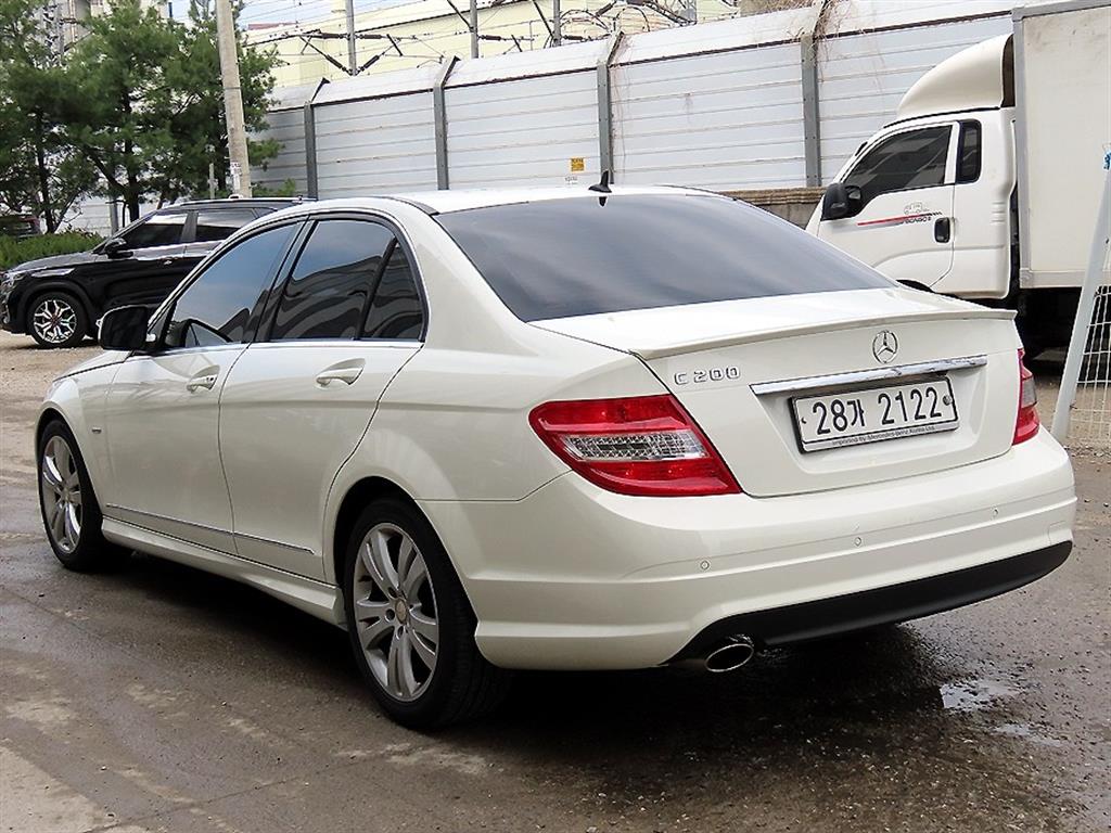 Mercedes Benz C Class - Vista 3