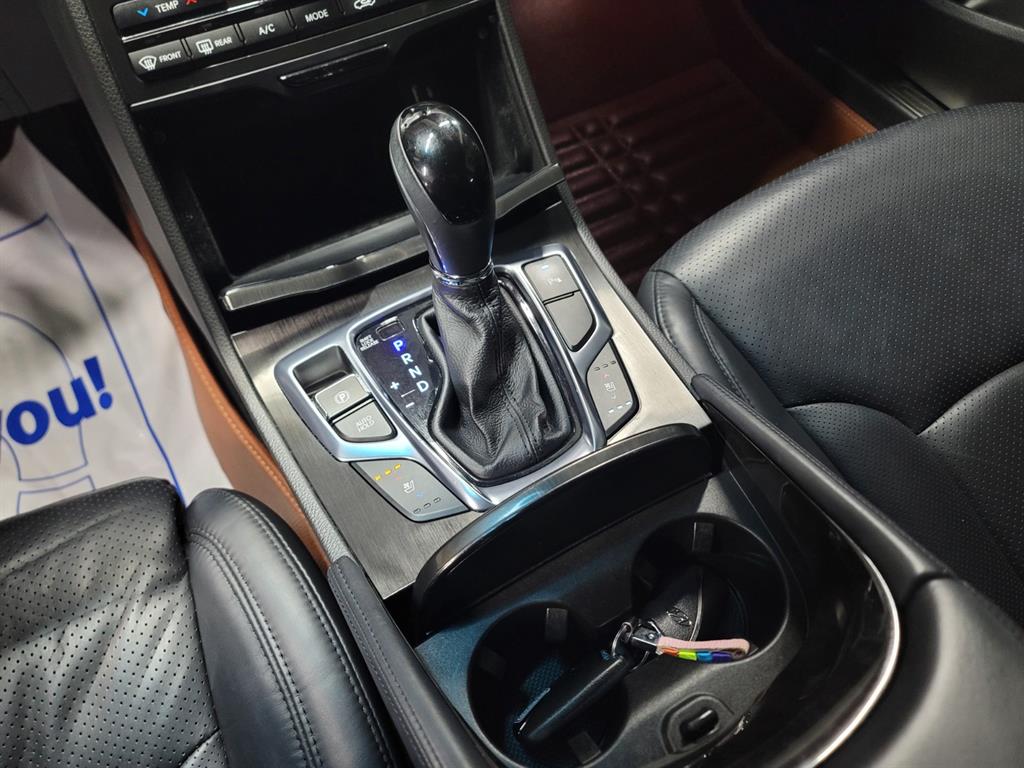 HYUNDAI Grandeur 2016 Blanco - Importación desde Corea - HF Imports Iquique - Foto 13