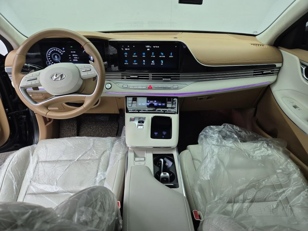 HYUNDAI Grandeur - Vista 5