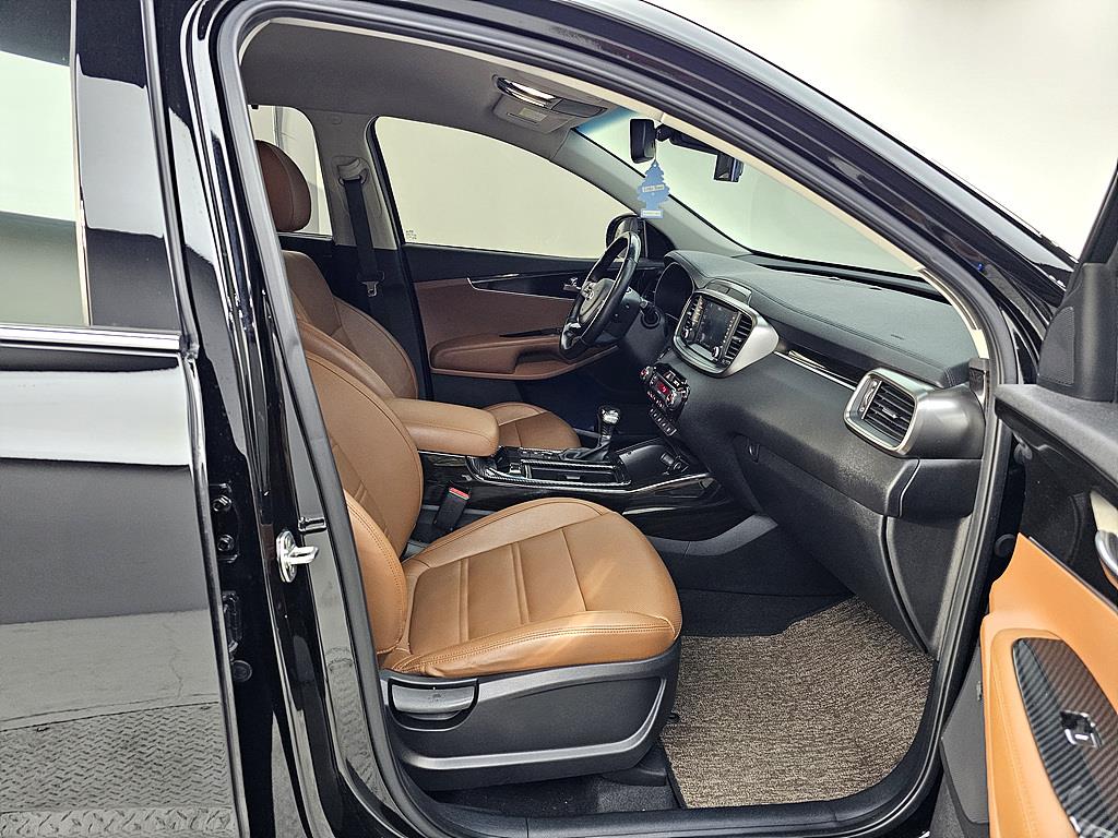 KIA Sorento - Vista 11