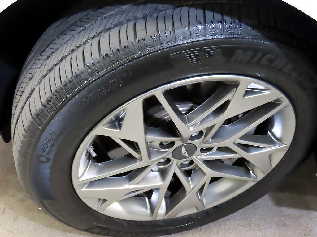 Genesis GV70 2023 Blanco - Importación desde Corea - HF Imports Iquique - Foto 20