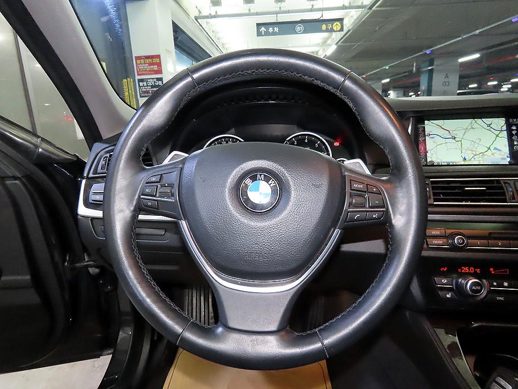 BMW 5 Series - Vista 8