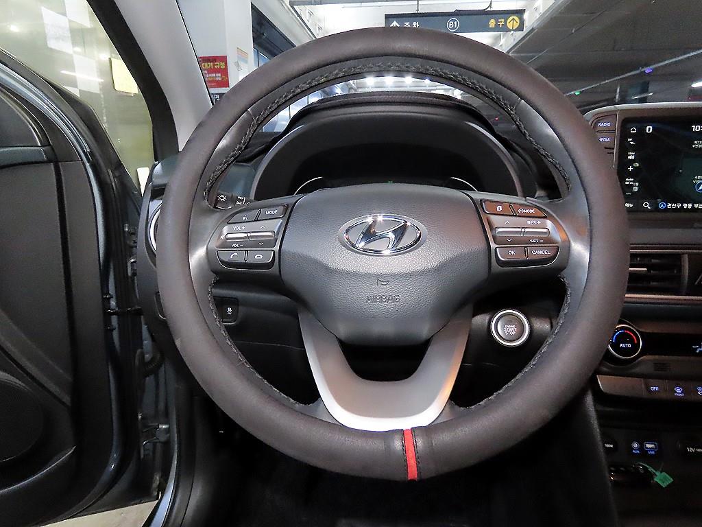 HYUNDAI Kona - Vista 8