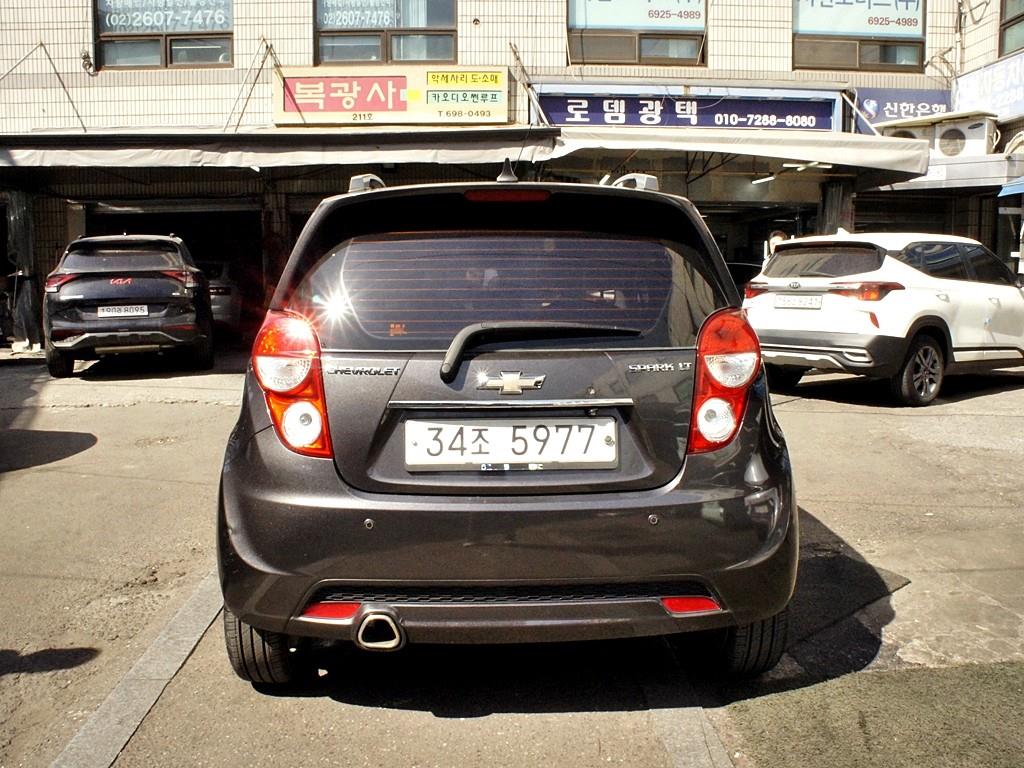 Chevrolet Spark - Vista 5