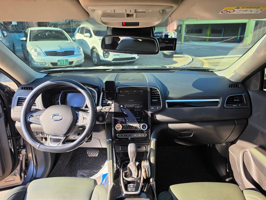 SAMSUNG QM6 - Vista 12