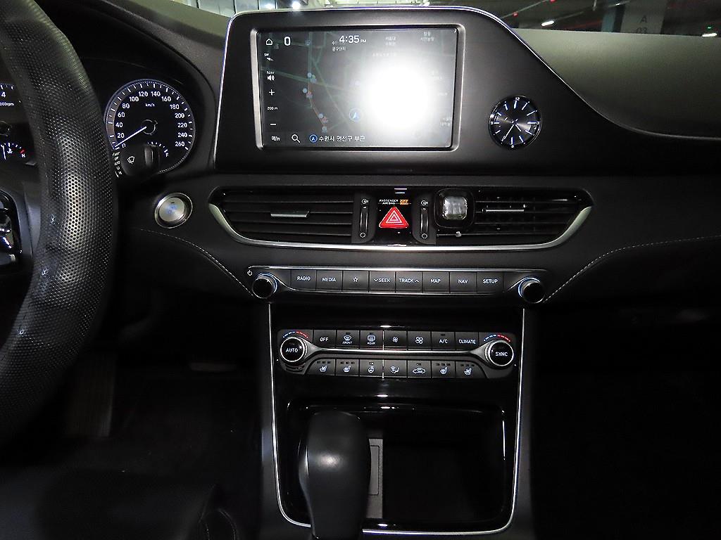 HYUNDAI Grandeur - Vista 11