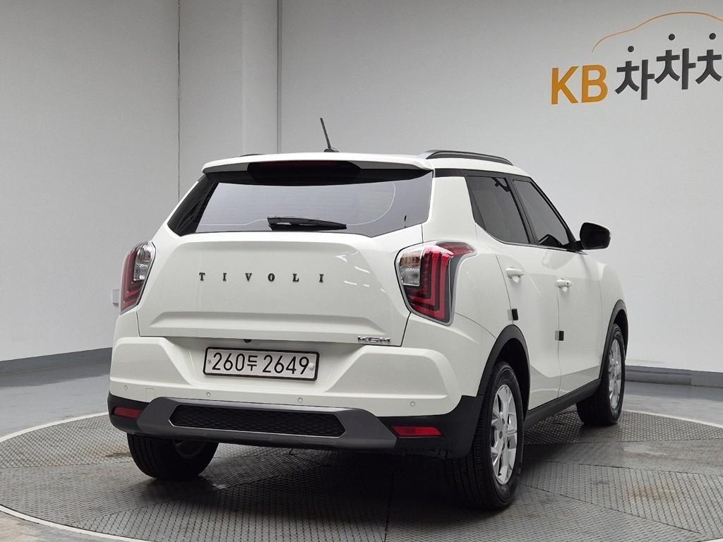 Ssangyong Tivoli - Vista 3