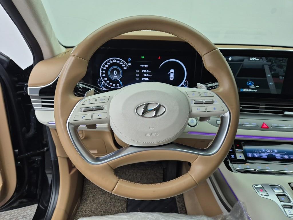 HYUNDAI Grandeur - Vista 9