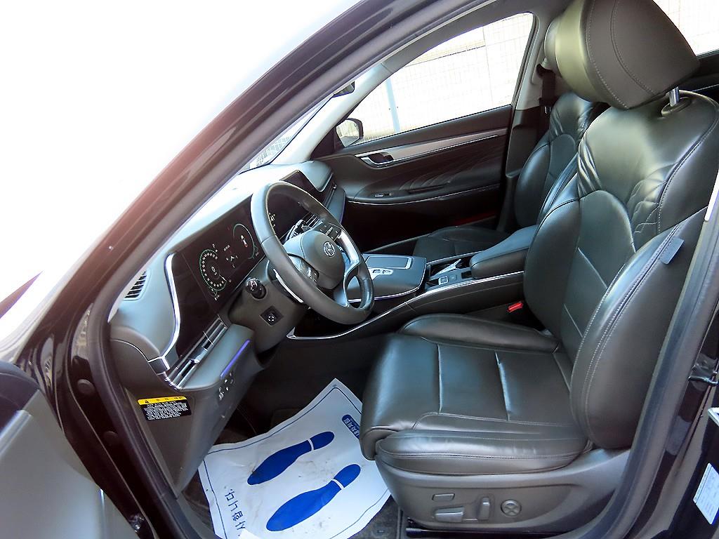 HYUNDAI Grandeur - Vista 5