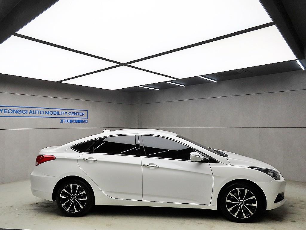 HYUNDAI i40 - Vista 2