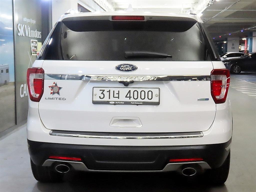 Ford Explorer - Vista 5