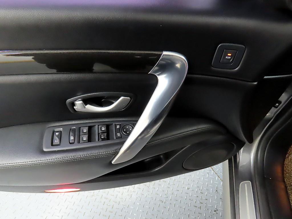 SAMSUNG SM7 - Vista 11