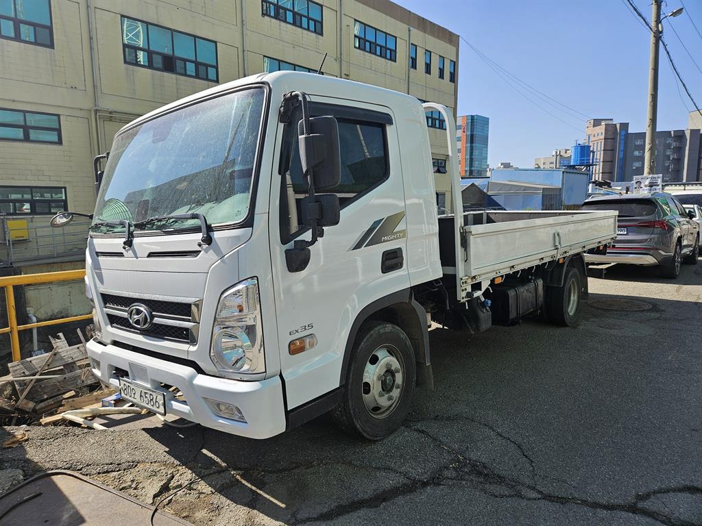 medium and large cargo Cargo 2022 Blanco - Importación desde Corea - HF Imports Iquique - Foto 1