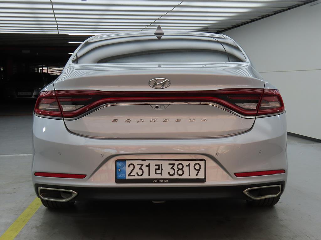 HYUNDAI Grandeur - Vista 4
