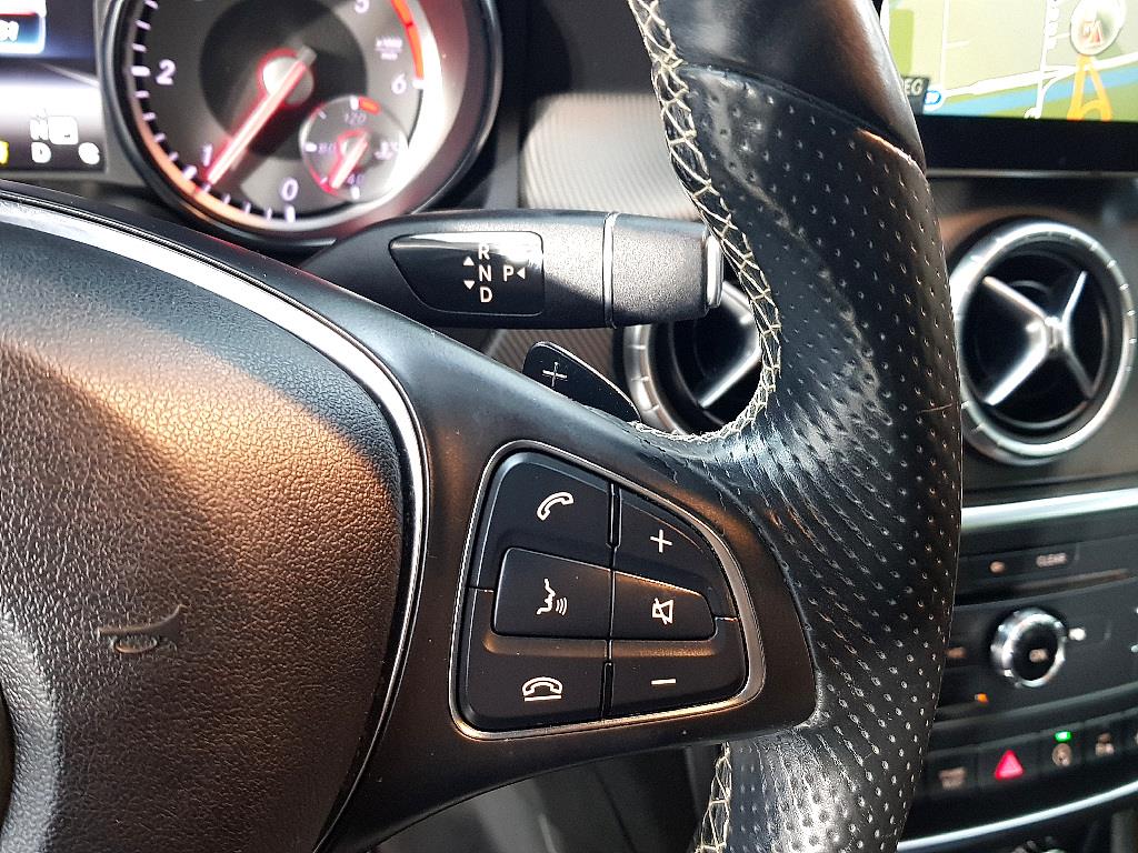 Mercedes Benz CLA Class - Vista 12