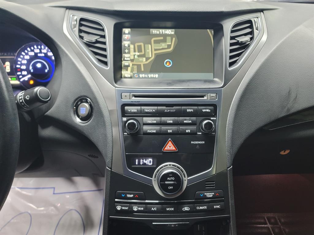 HYUNDAI Grandeur - Vista 12