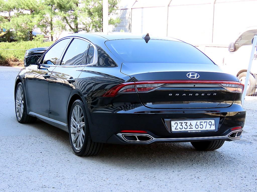 HYUNDAI Grandeur - Vista 3