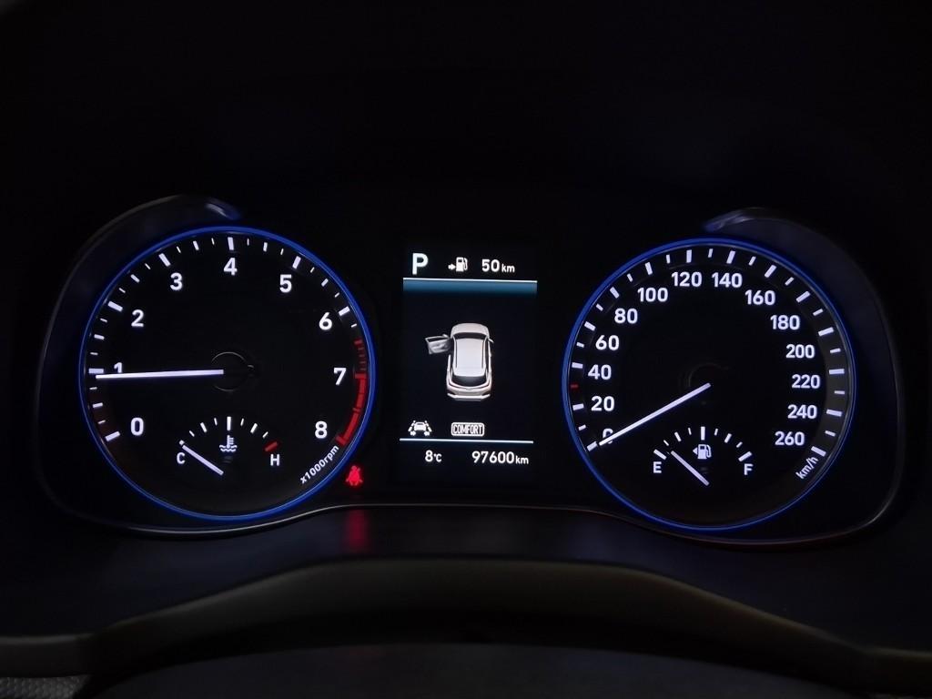 HYUNDAI Kona - Vista 8