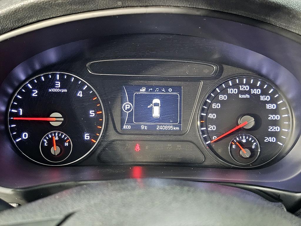 KIA Sorento - Vista 7