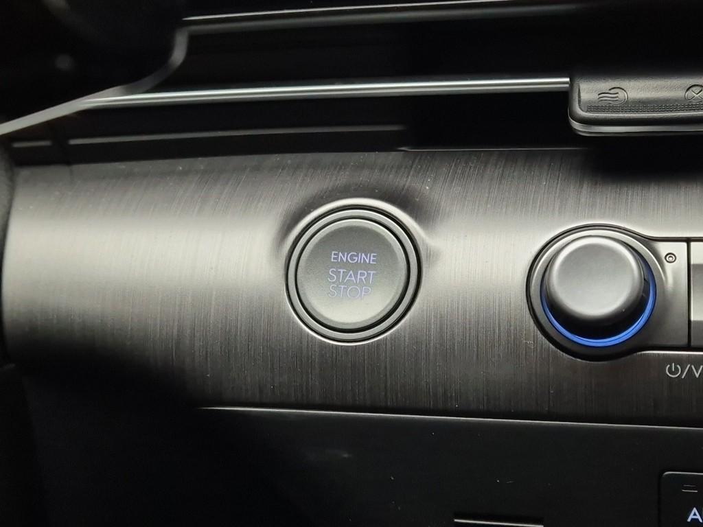 HYUNDAI Kona - Vista 5