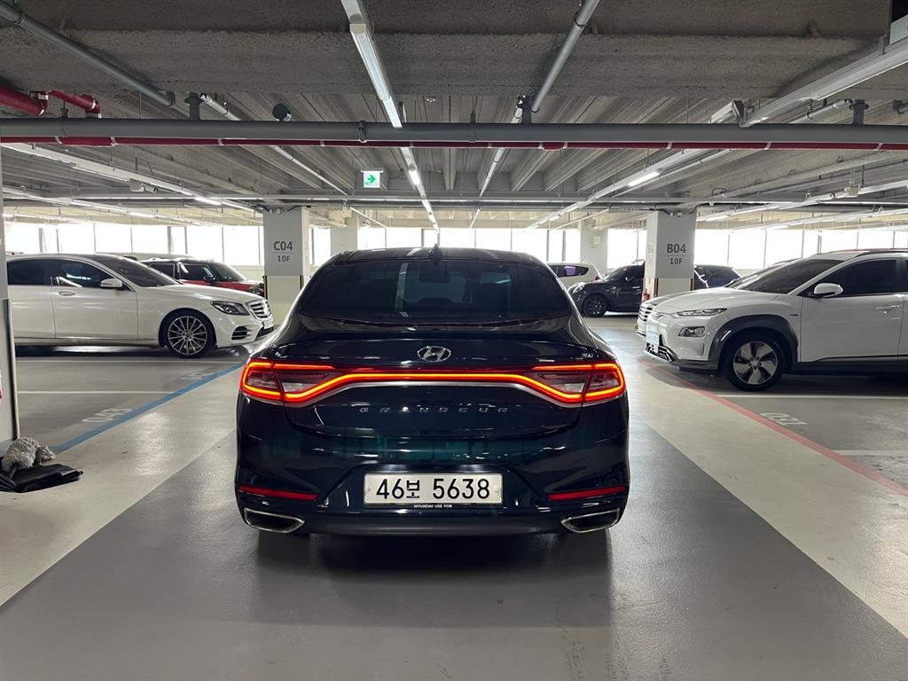 HYUNDAI Grandeur - Vista 4