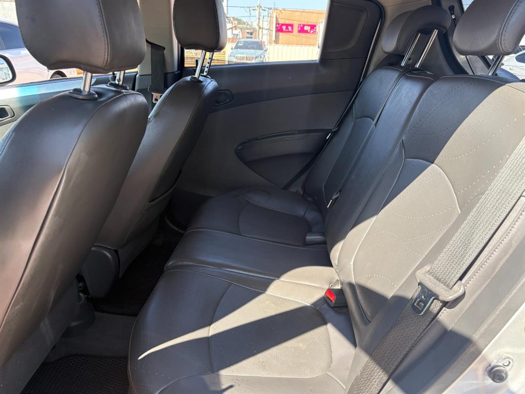 Chevrolet Spark - Vista 11