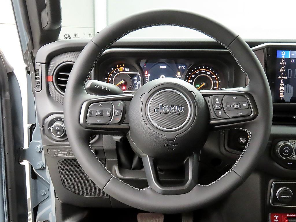 Jeep Wrangler - Vista 9