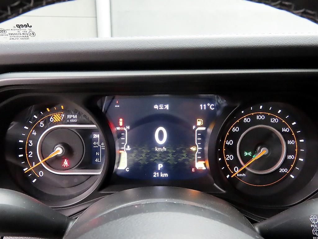 Jeep Wrangler - Vista 8