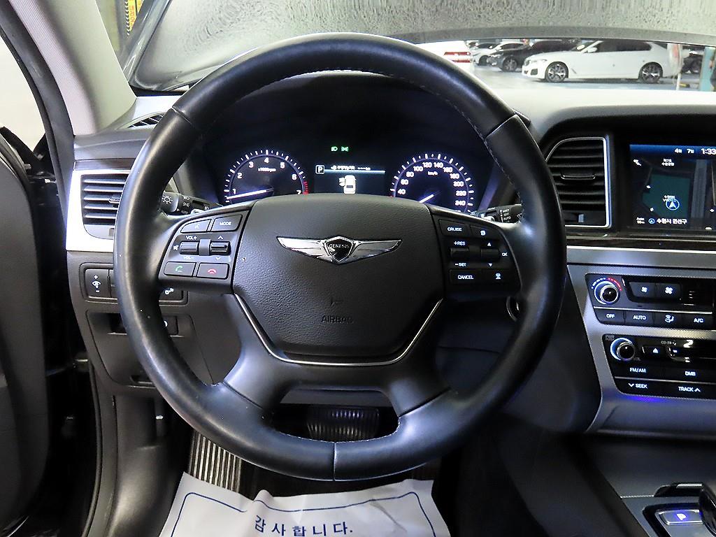 Genesis G80 - Vista 8