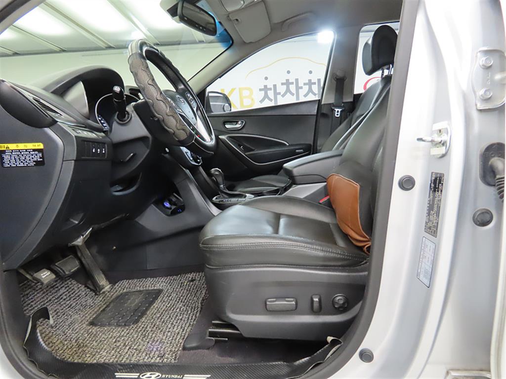 HYUNDAI Santa Fe - Vista 5