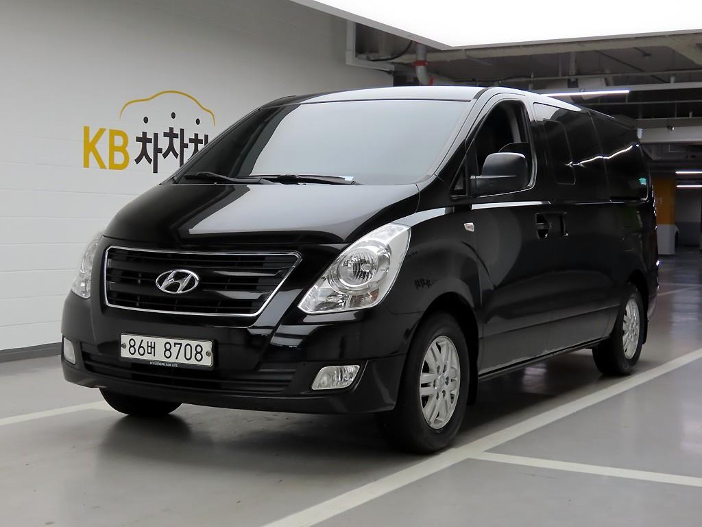 HYUNDAI Starex - Vista 2