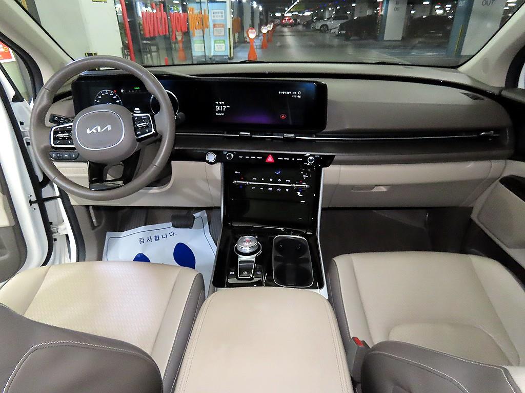 KIA Carnival - Vista 10