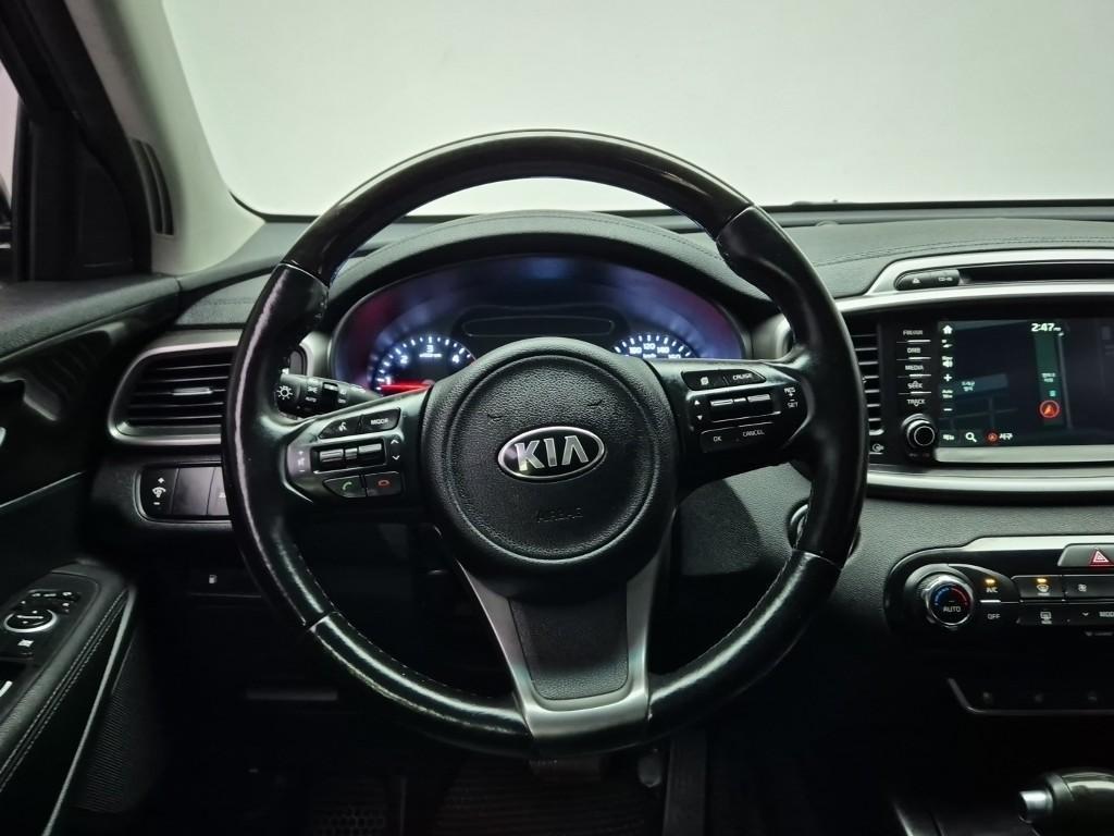 KIA Sorento - Vista 9