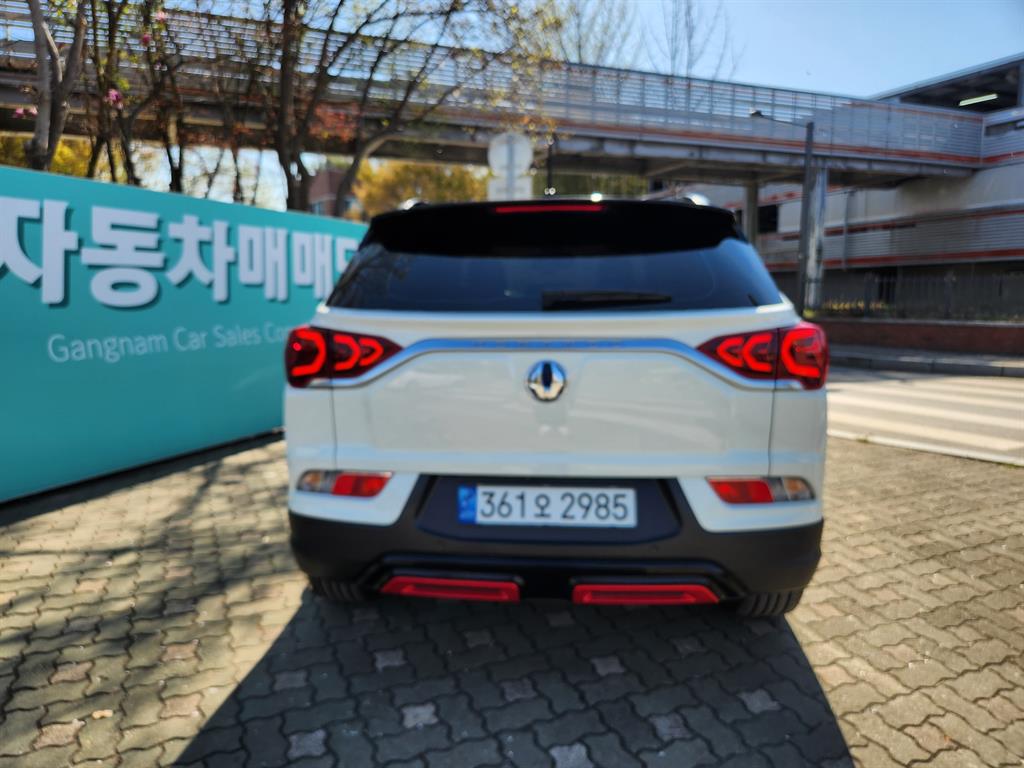 Ssangyong Korando - Vista 3