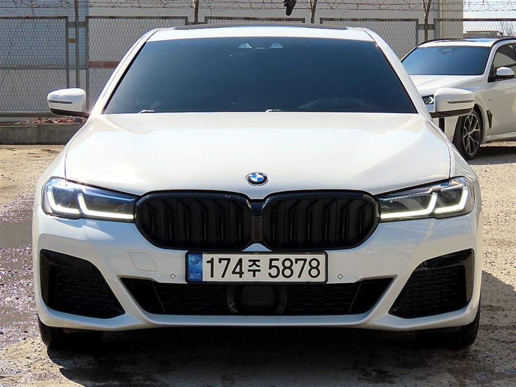 BMW 5 Series 2018 Blanco - Importación desde Corea - HF Imports Iquique - Foto 1