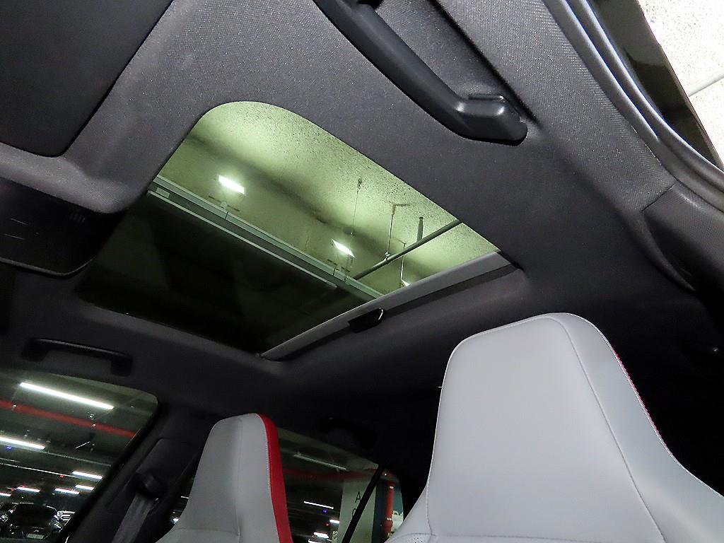 Volkswagen Golf 2024 Negro - Importación desde Corea - HF Imports Iquique - Foto 16