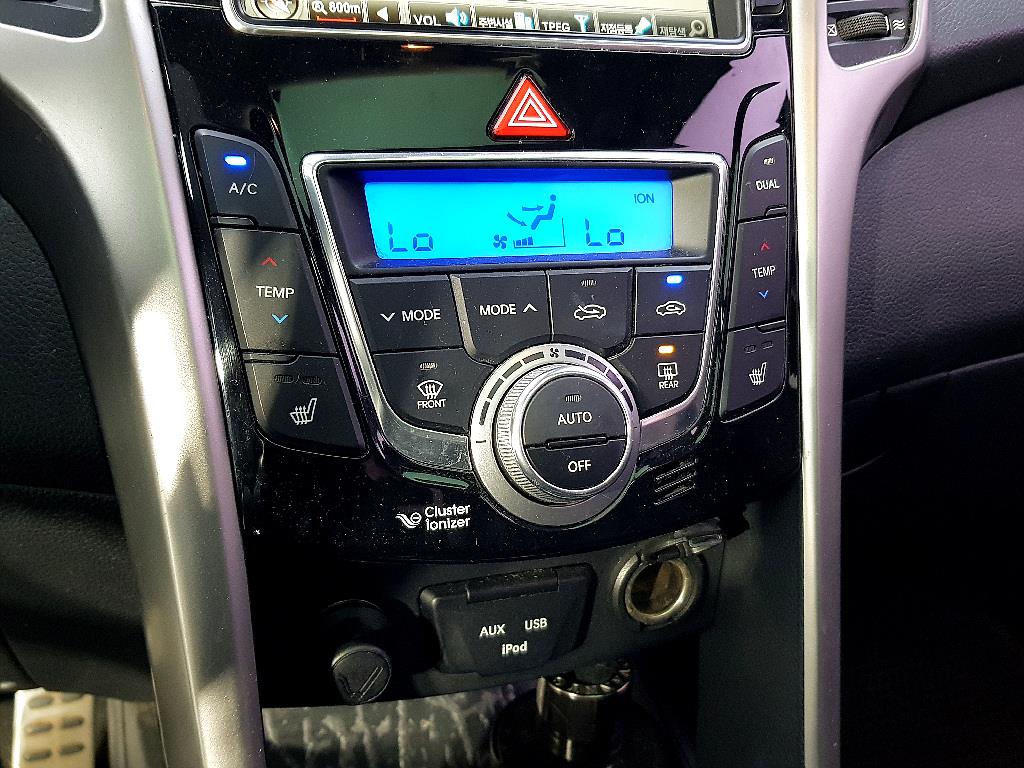 HYUNDAI i30 - Vista 12